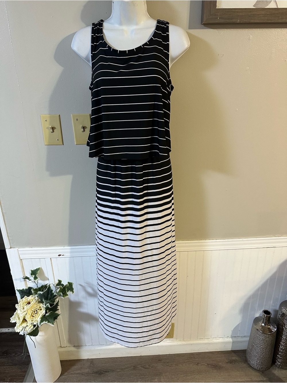 Sleeveless Black and White Striped Maxi Dress